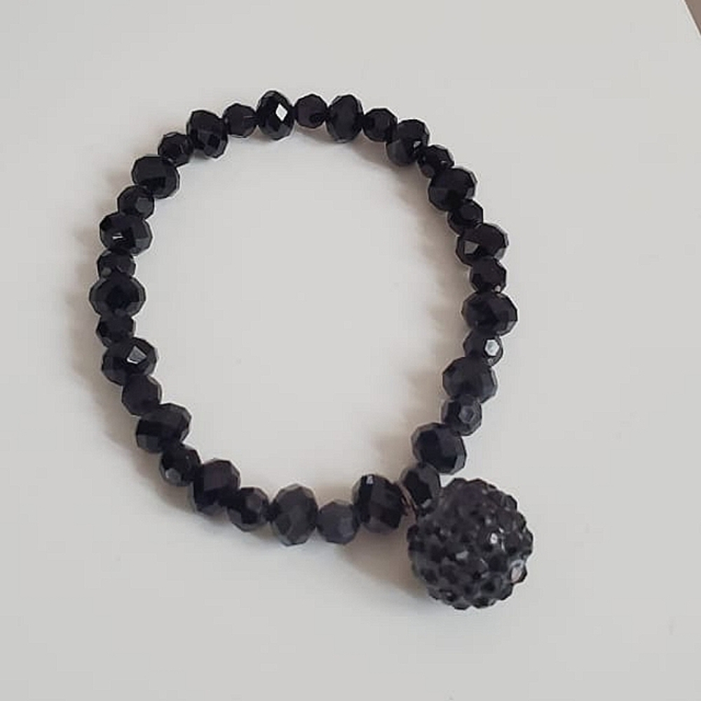 4/$20 Authentic Crystal Charm Bracelet. 🌴